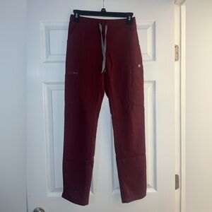 FIGS maroon (shorter length)